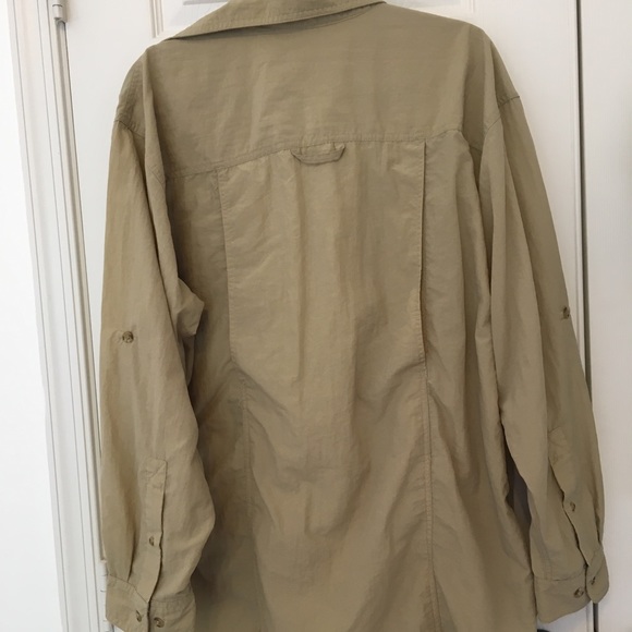 Trail Designs Large khaki outdoor buttoned shirt. - Picture 5 of 6